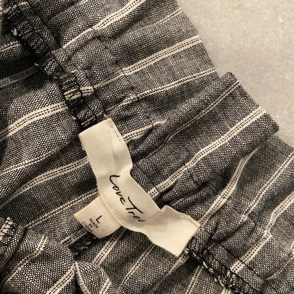 Love Tree Tilly’s Size L Paper Bag Gray Striped Belted Tie Waist Pull On Shorts - Picture 9 of 9